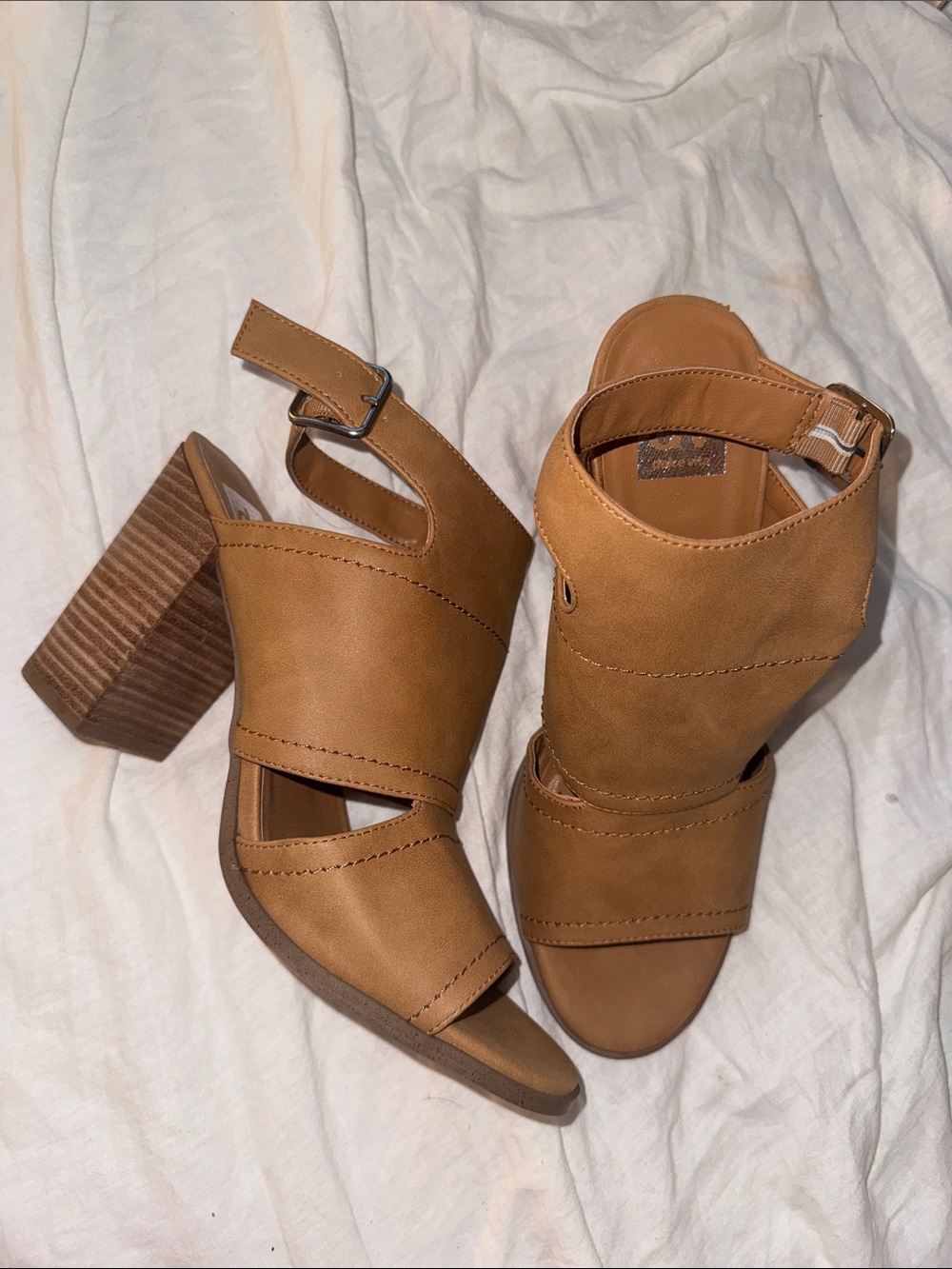 Dolce Vita dv Women’s Tan Block Heel Booties Open-Toe Sandals‎